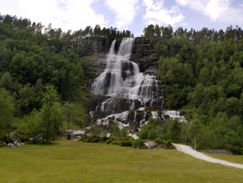 Vodopád Tvindefossen